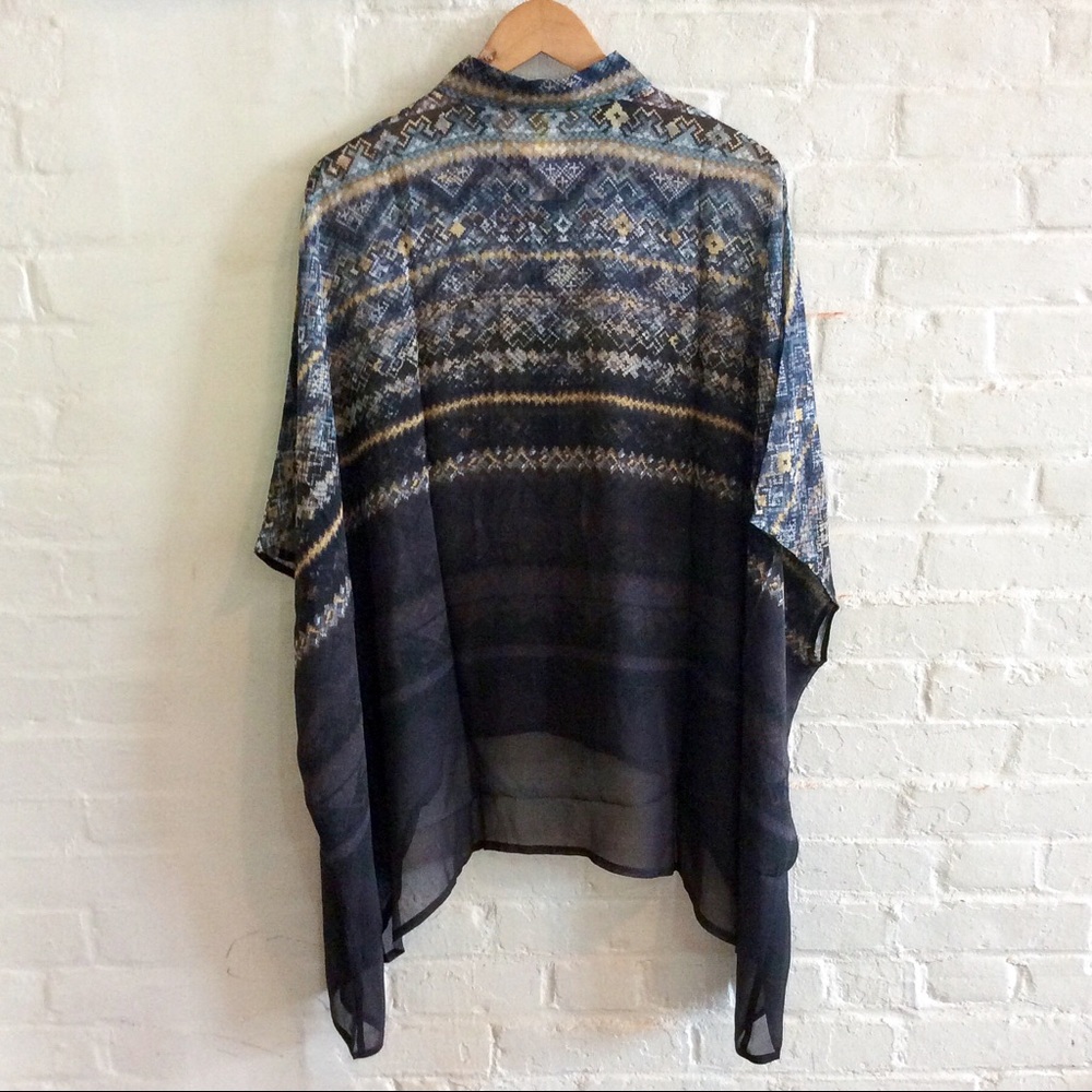 Da-Nang silk sheer high low button up patterned blouse - Picture 6 of 14